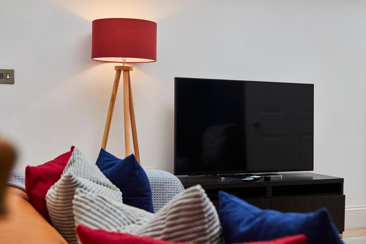 Boutique Bath Apartment Free Parking Ngoại thất bức ảnh